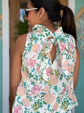 NEW NoaBoa Ruffle High Neck Sleeveless Top Floral Cottagecore Grandmillenial Sk4